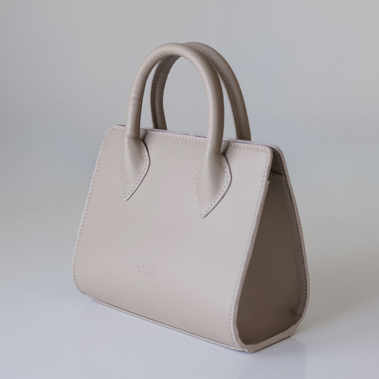 Teardrop Essence Medium