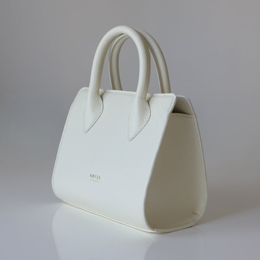 Teardrop Essence Medium