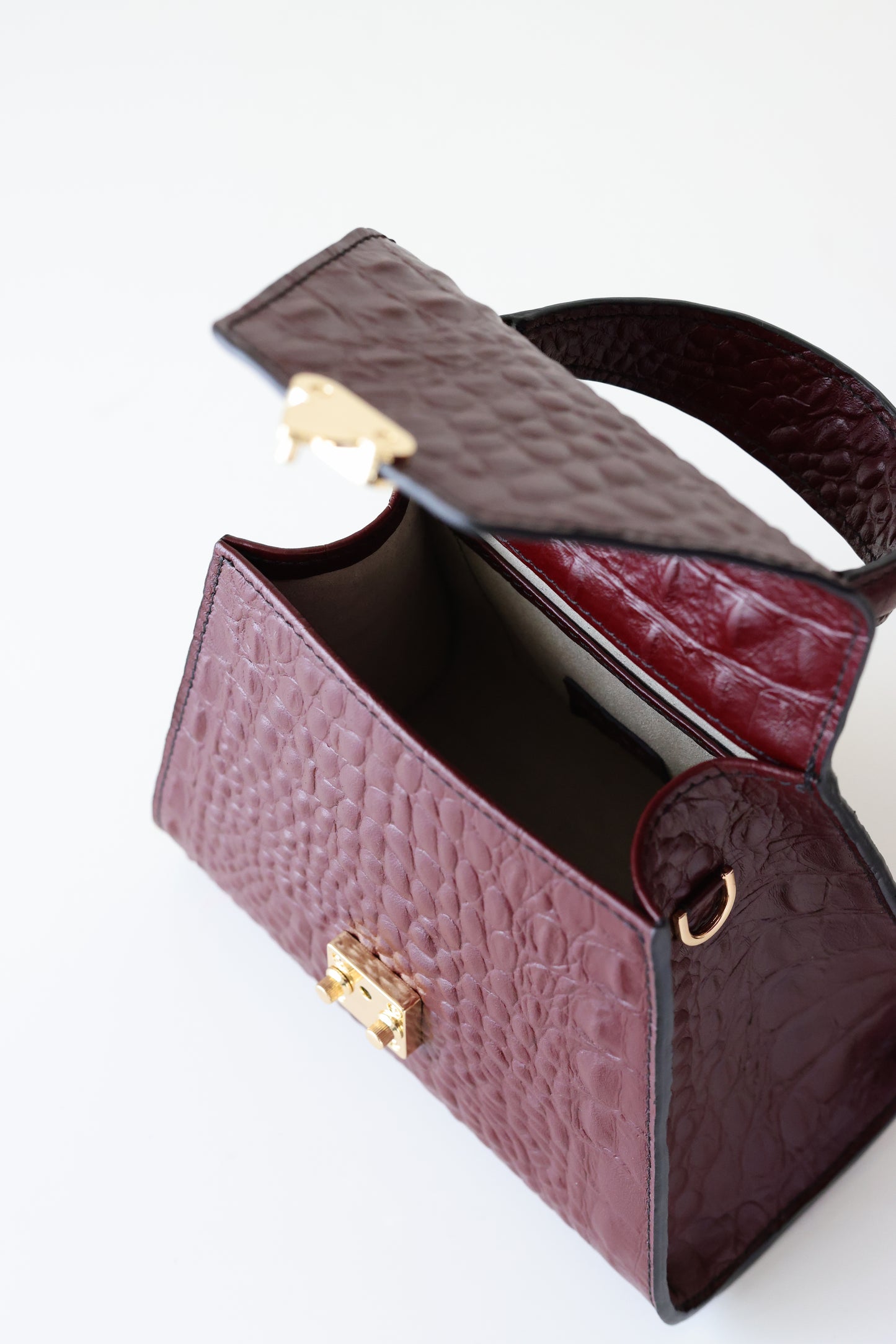 Armlet Held Medium