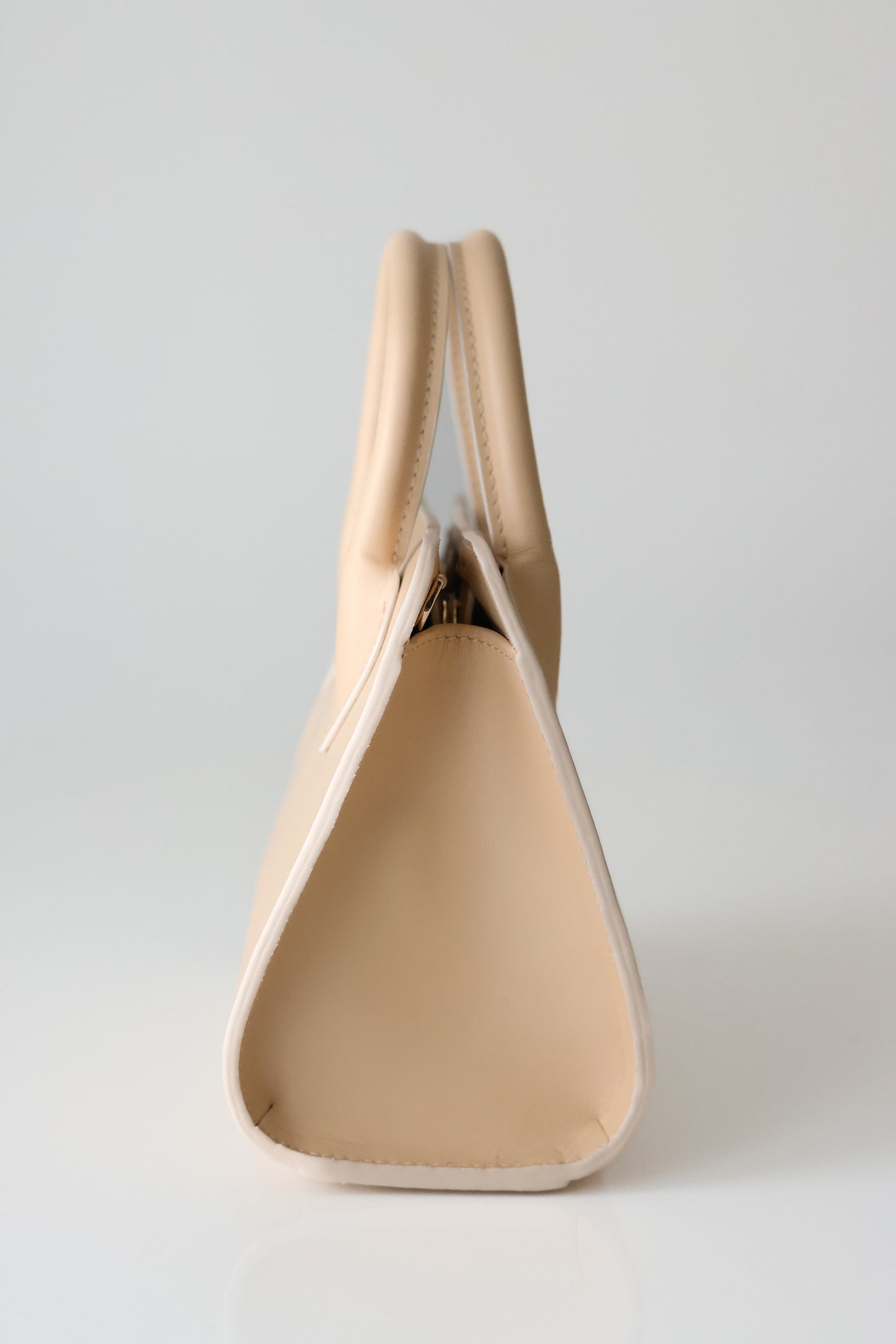 Teardrop Essence Medium
