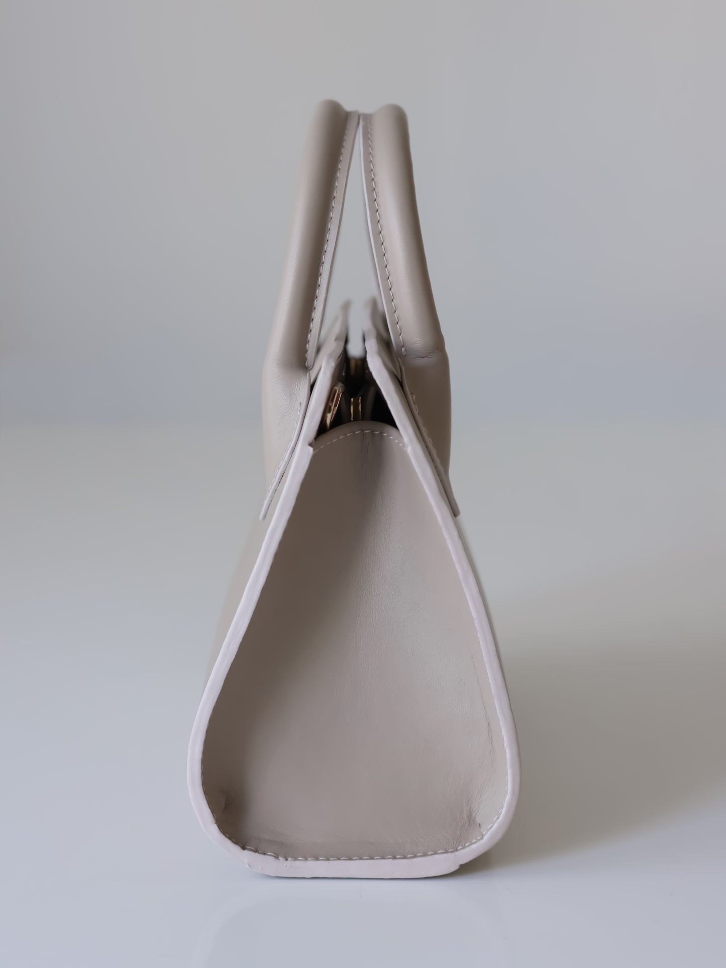 Teardrop Essence Medium